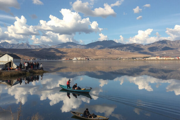 A Migráció Világa: Tükör Képünk a Jelenről és Jövőről