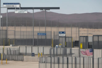 Az amerikai hatóságok újabb szigorú intézkedések a határ menti illegális bevándorlás megfékezésére