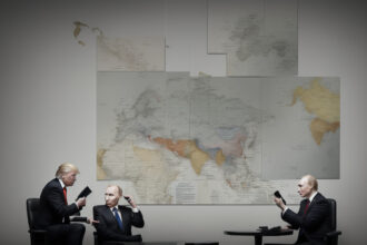 Donald Trump és Vlagyimir Putyin: A telefonbeszélgetések kulisszatitkai a két nagyhatalom háborús egyeztetéseiről