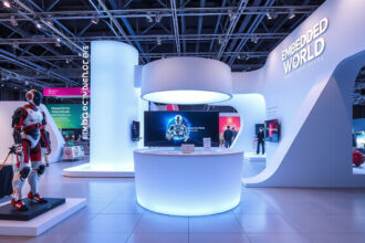 Fedezd fel az Embedded World 2025 legújabb technológiáit: Innovációk és bemutatók Nürnbergből