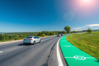 Innovatív Járműosztályozási Rendszer Minnesota Útjain: Az Induktív Hurok Technológia Hatékonysága és Megtérülése