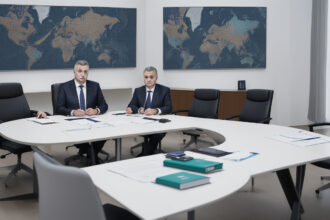 Orbán Viktor és a NATO Főtitkárának Stratégiai Tárgyalásai: A Jövő Kihívásai