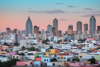 Salvador pénzügyi ösztönzőkkel vonzza a migránsokat az Egyesült Államokból