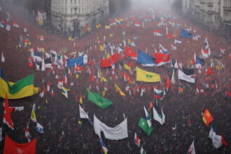 Szlovákiai Kormányellenes Tüntetések: A Tüntetők Elhatározása és Jövőbeli Terveik